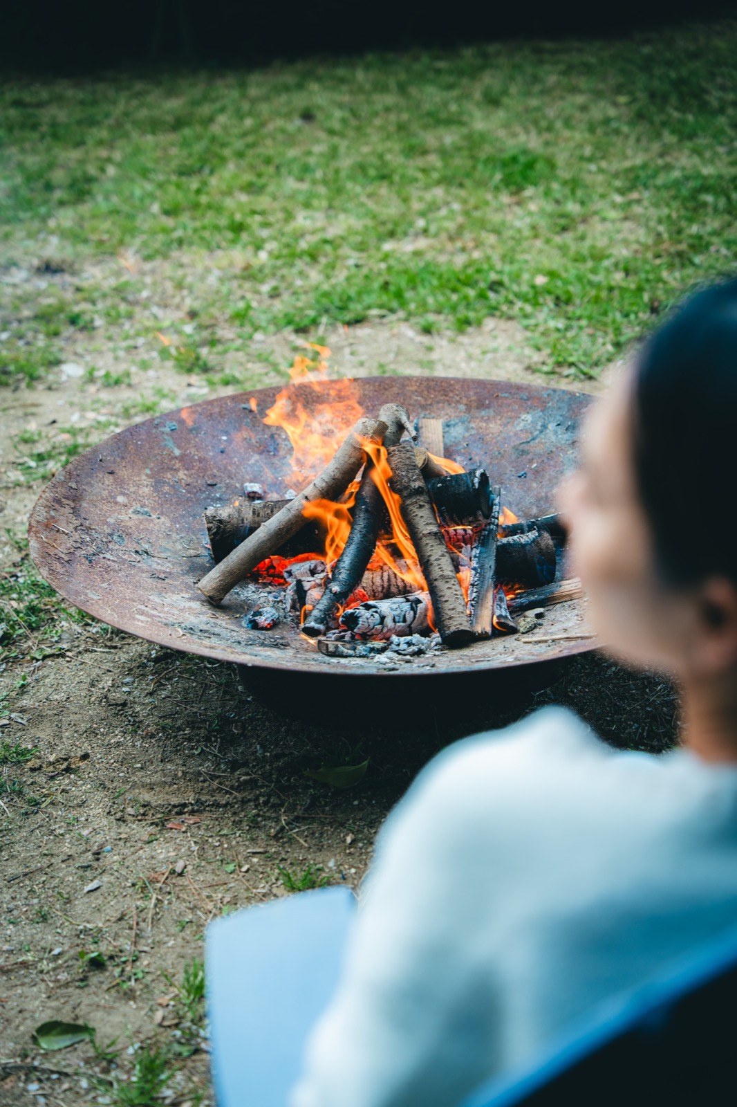 火が入った焚き火台